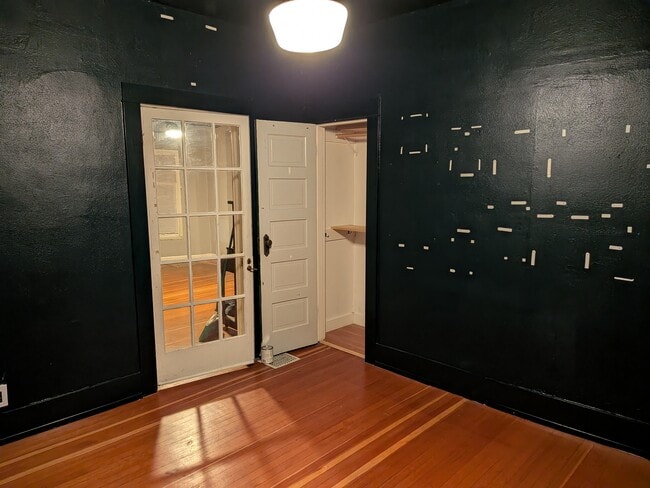 Photo - 2405 NE 49th Ave