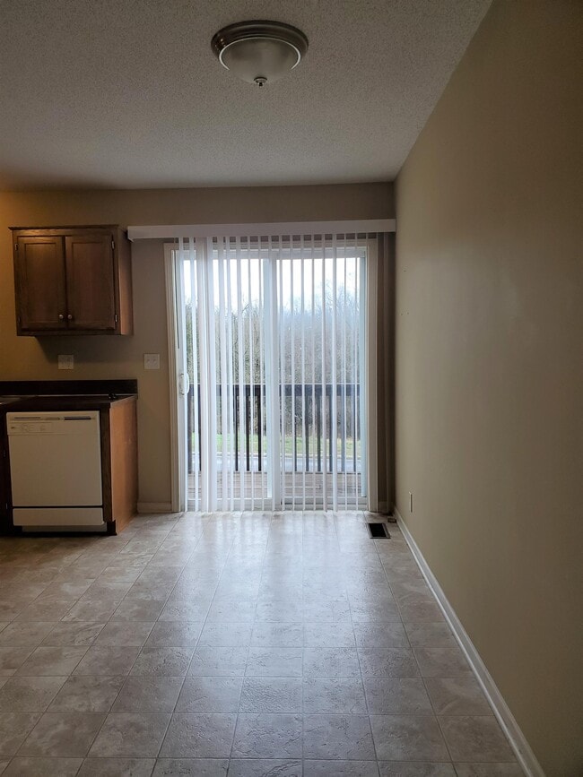 Photo - 425d Hawthorne Blvd