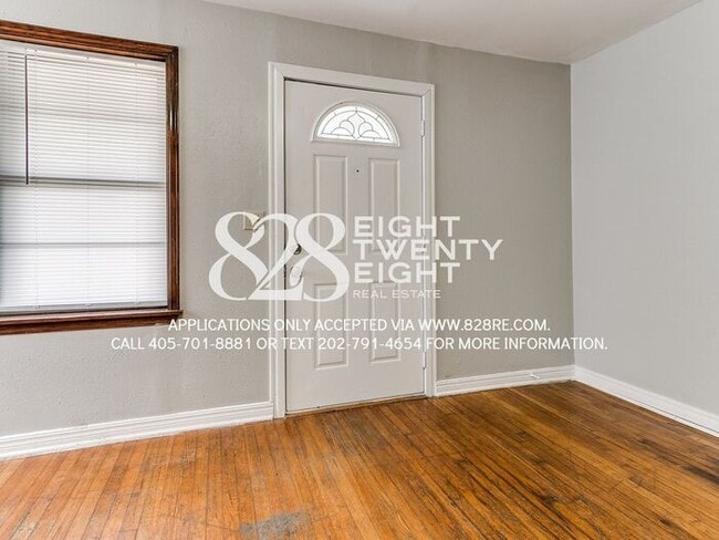 Photo - Cozy 2 Bed/1 Bath Single Family Brick Home...