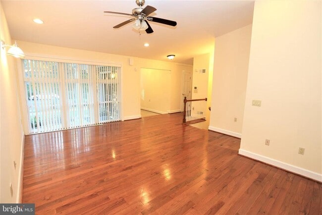 Photo - 9705 Fernwood Rd