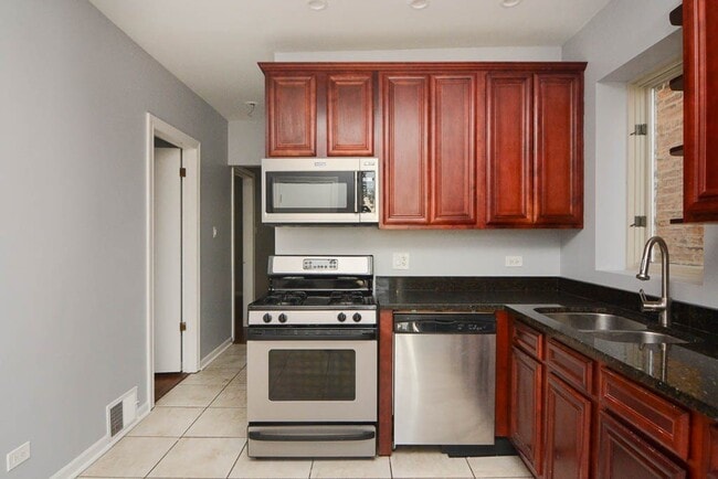 Photo - 3644 N Albany Ave Unit 1