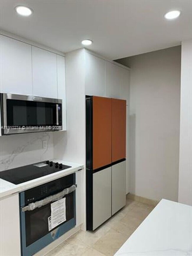 Photo - 251 Crandon Blvd Unit 251 Crandon Blvd 430