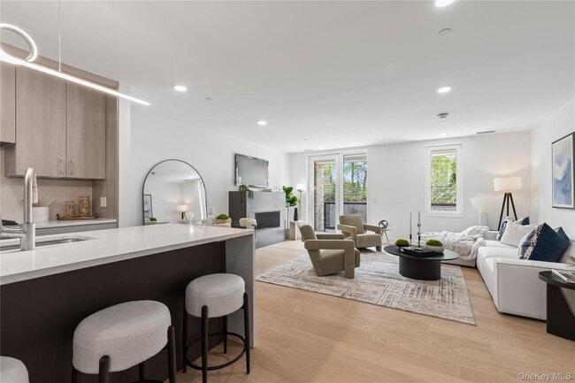 Photo - 33 Calvert St