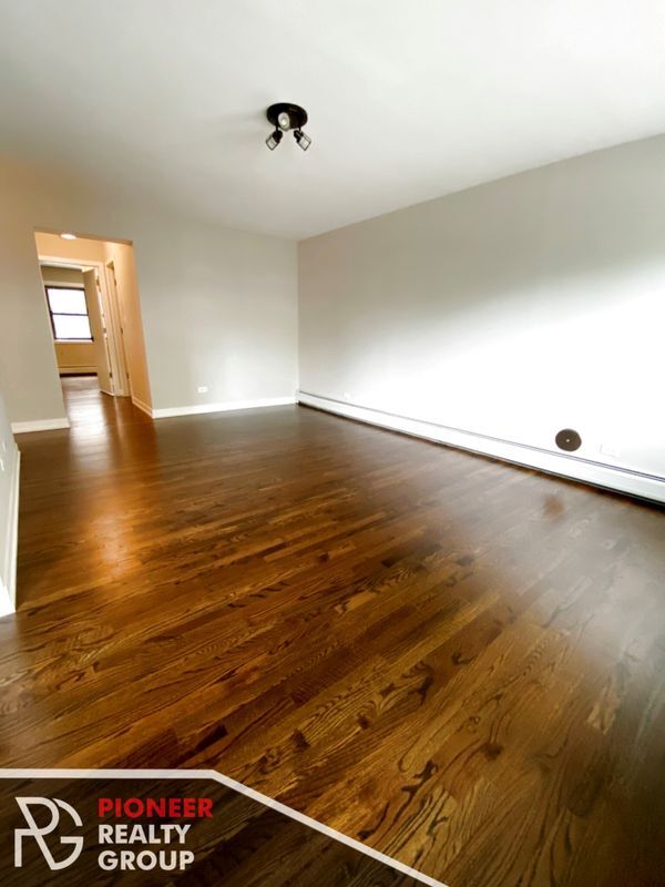 Building Photo - 5536 N Sheridan Rd Unit 202