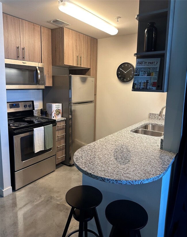 Photo - 3550 Main St