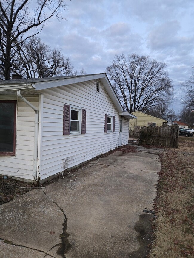 Photo - 1617 Parklane Dr