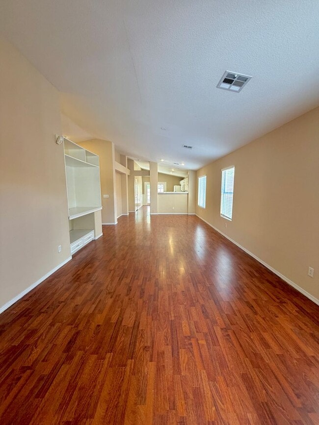 Photo - 1420 Dream Bridge Dr