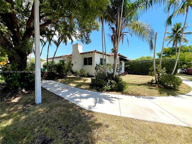 Photo - 2235 SW 23rd Ave