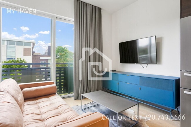 Photo - 2550 Lawrence St