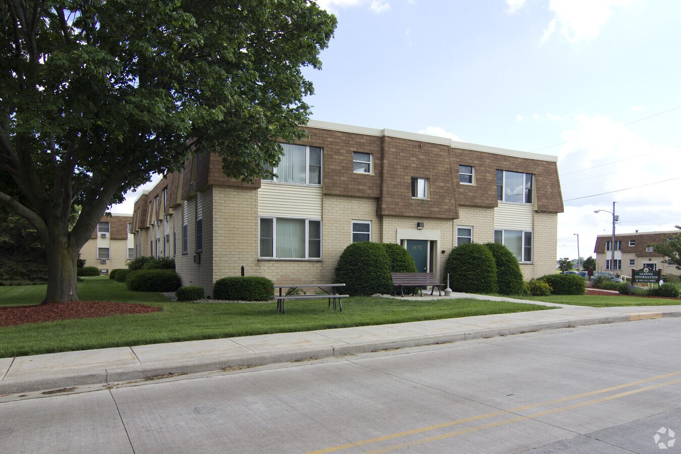 Saxony Manor - Saxony Manor Apartments