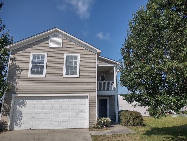 Wonderful Four Bedroom Home in Northeast C... - Wonderful Four Bedroom Home in Northeast C...