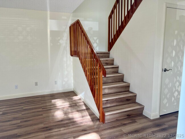 3119 Kingston Ct