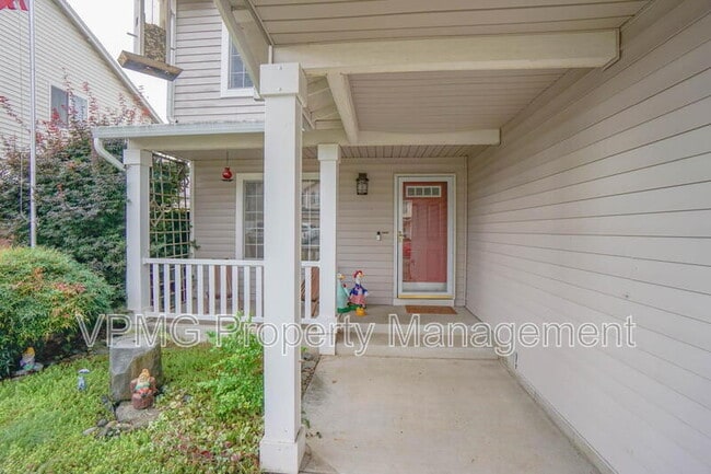 11011 NE 104th St