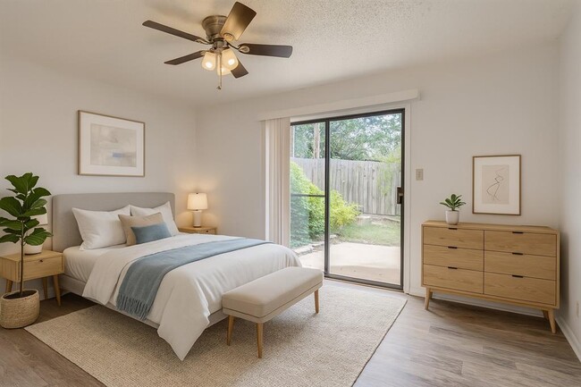 Photo - 2712 Parker Ln