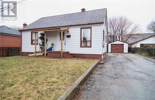 Photo - 186 Maurice Dr