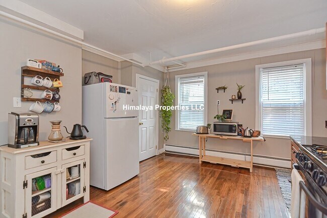 Photo - 139 Hillside St
