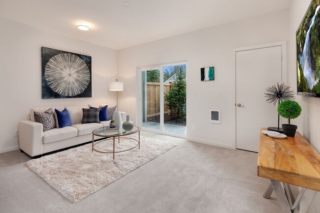 Photo - 4Bd/3.5Ba Shoreline Townhome