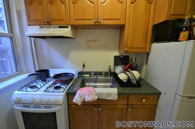 Photo - 133 Peterborough St Unit 15