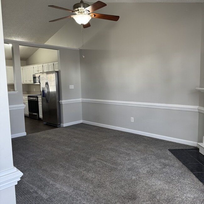 Photo - 1201 Masters Ln