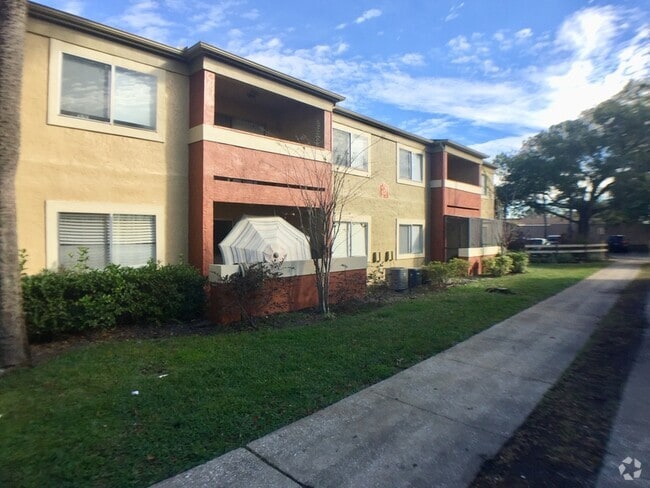 Building Photo - 652 Kenwick Cir Unit #205 Rental