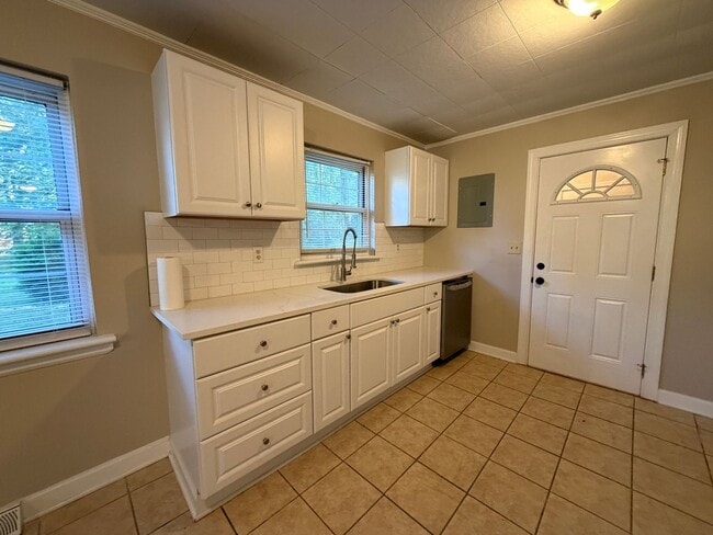 Photo - Updated Cottage with a country Setting