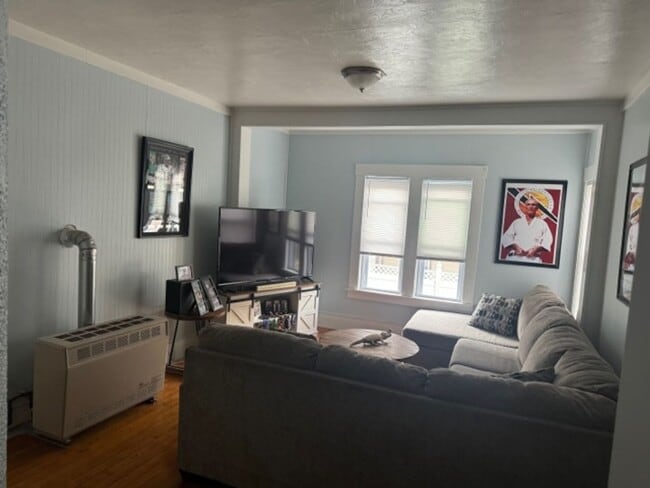 Photo - School Street Unidad 2