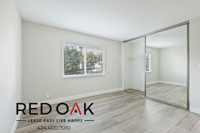 Photo - Fantastic Two Bedroom with Recessed Lighti... Unidad 8