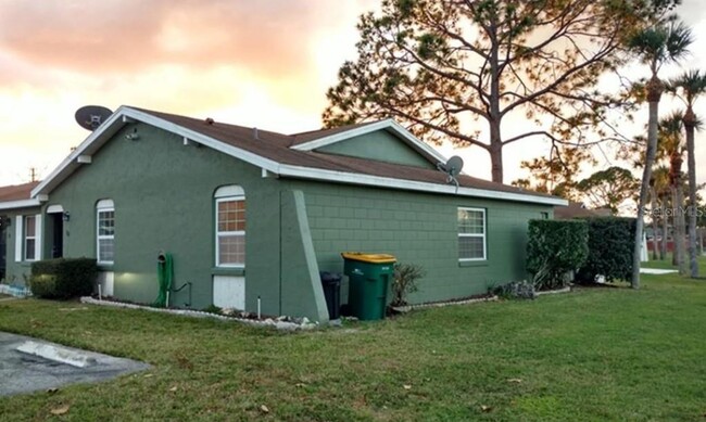 Photo - 32 Las Palmas Way House