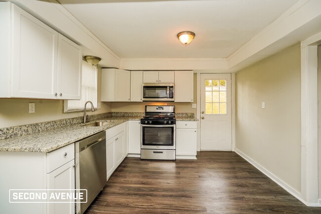 Photo - 1147 Logan Rd