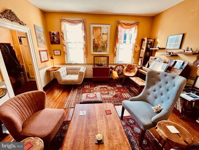 Photo - 30 Cornhill St