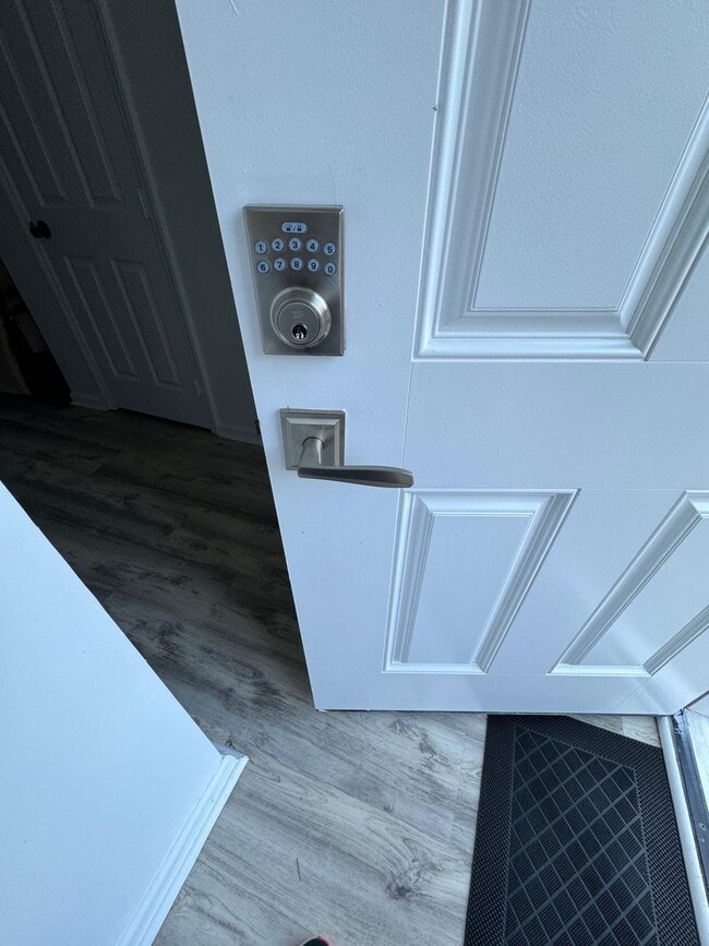 teclado - 2817 Sourwood St