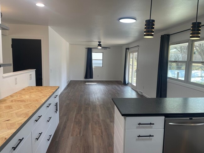 Photo - 2727 Florann Dr