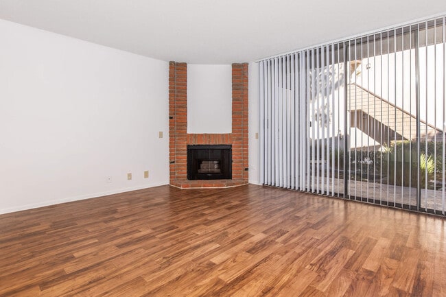 Photo - Huntington Lakes Apartments