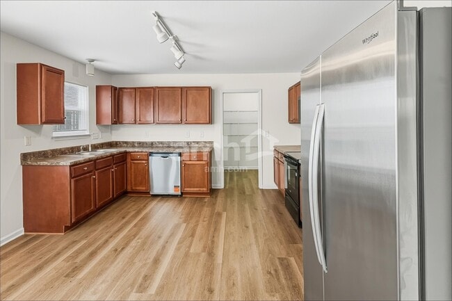118 Charndon Way