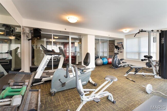 210 N 17th St Unit 904