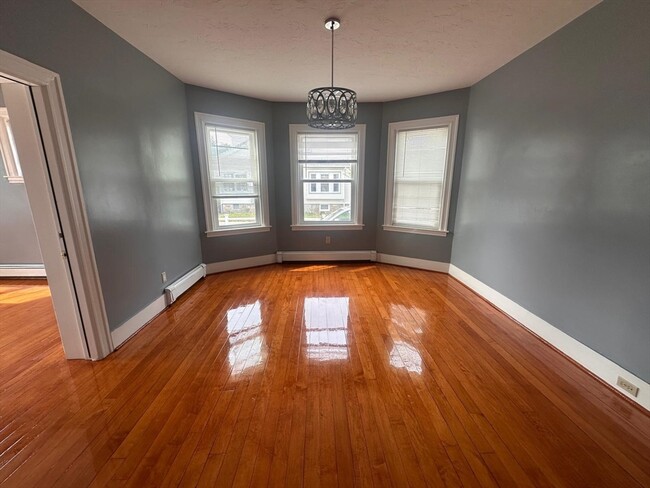 Photo - 440 Moraine St Unit 1