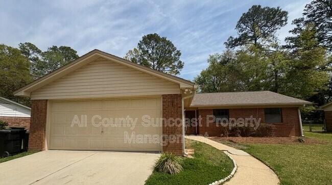 Photo - 3233 Baldwin Dr W House
