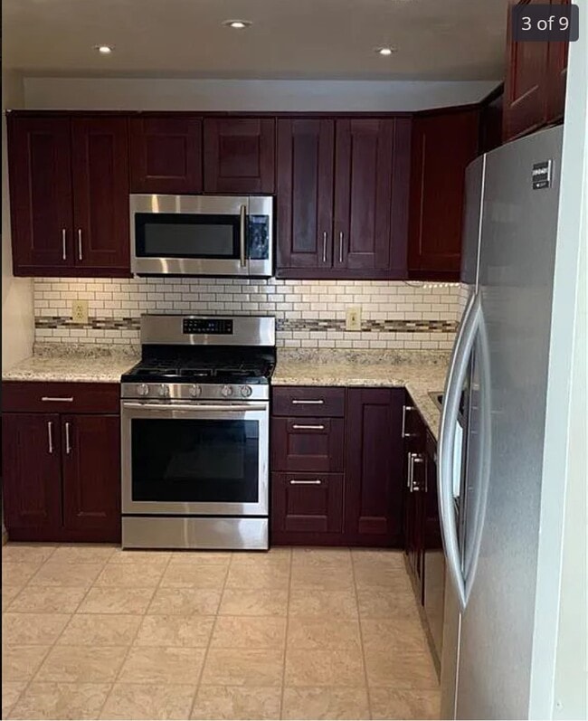 Photo - 203 Darwin Ln