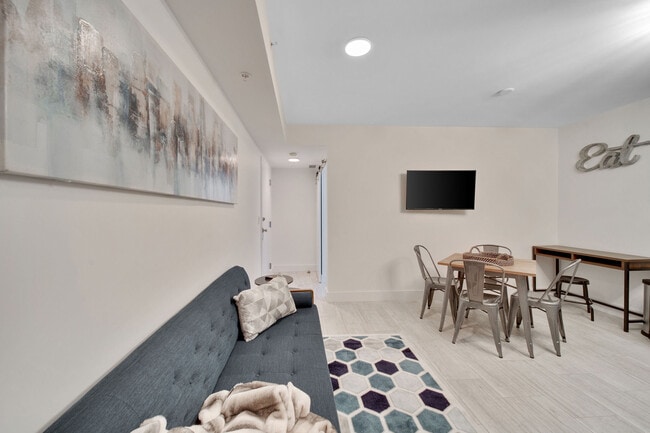 Photo - Shenadoah 2166 Unit 102