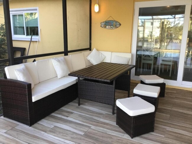 Photo - 453 Capri Rd