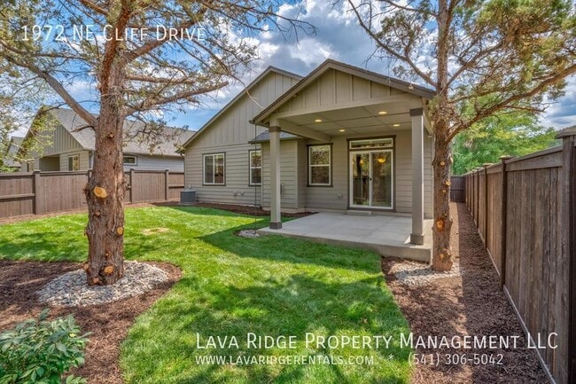 Photo - 1972 NE Cliff Dr