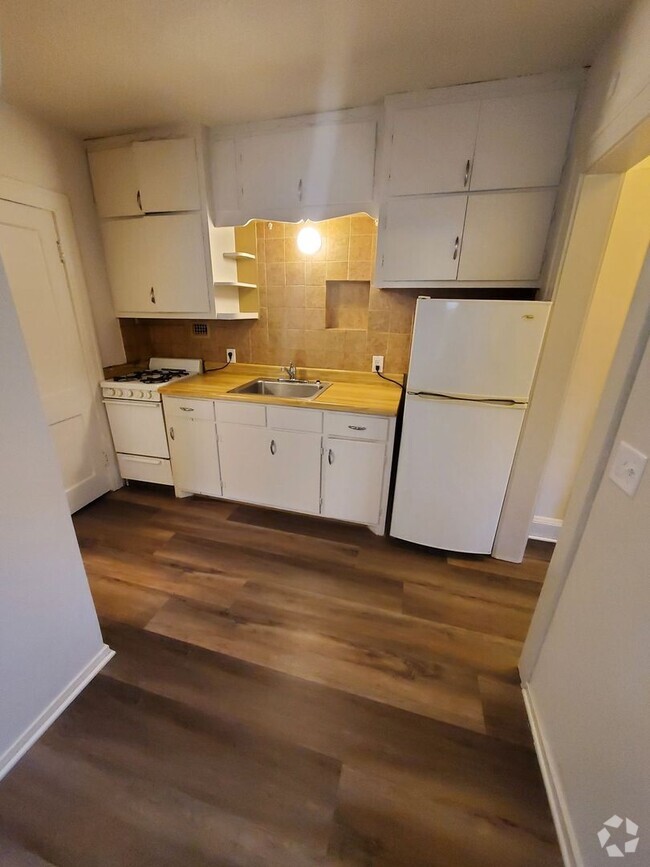 Building Photo - 915 Minnesota Ave Unit 6 Rental