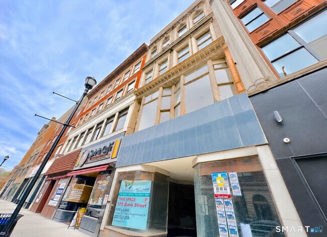 Building Photo - 105 Bank St Unit 4A