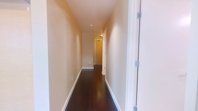 Photo - **HOLIDAY SPECIAL $500 OFF FIRST FULL MONT...