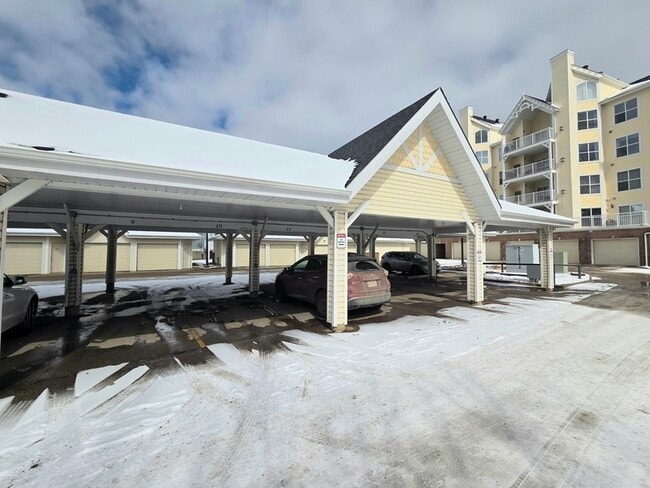 Photo - 10221-10111 111 St NW