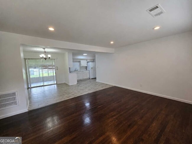 Photo - 6589 Allatoona Rd