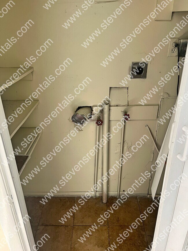 Photo - 441 Harding Pl Unit C5