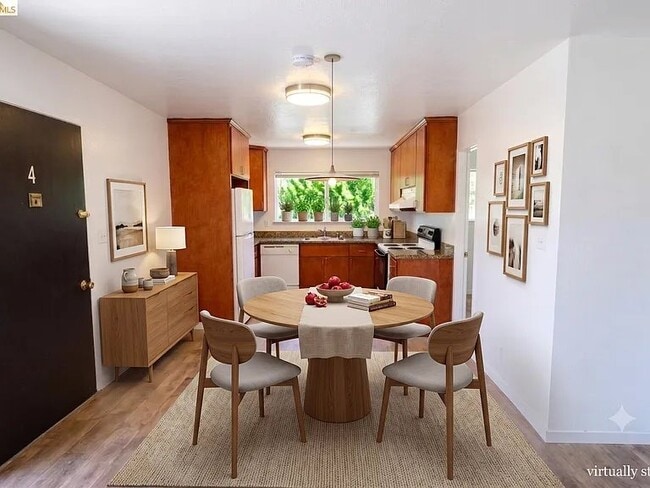 Photo - 2015 Hearst Ave Unit 3