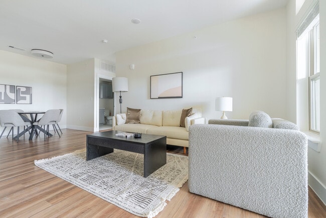 Photo - 1501 W Howard Ln Unidad SI FL1-ID363