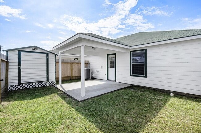 Building Photo - 5141 Caicos Calle